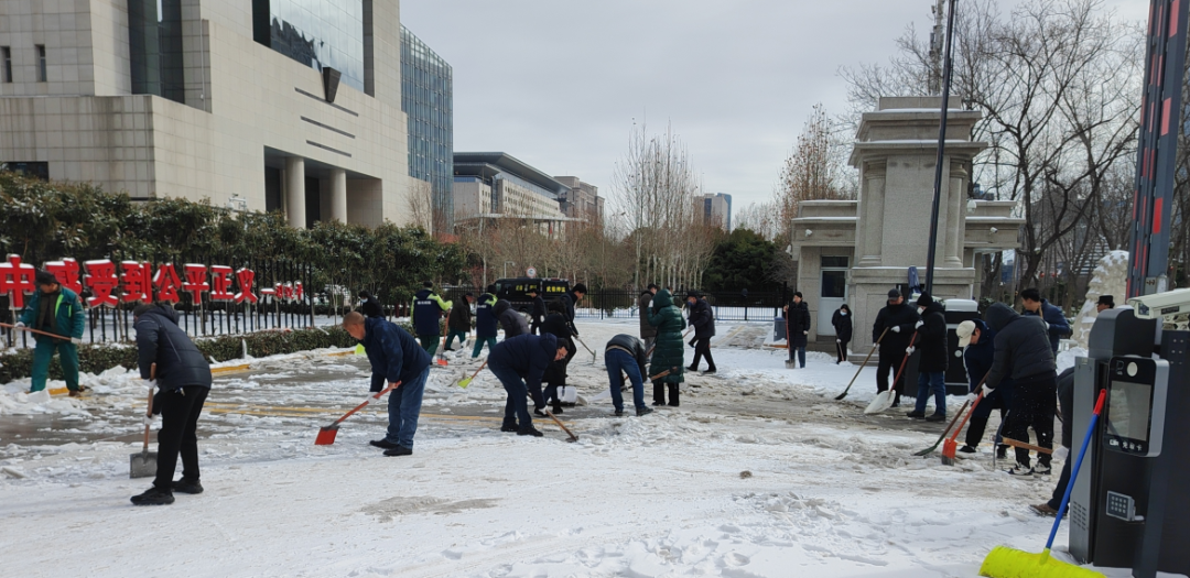 风雪中的坚守，索克服务以雪为令、全力除雪护航